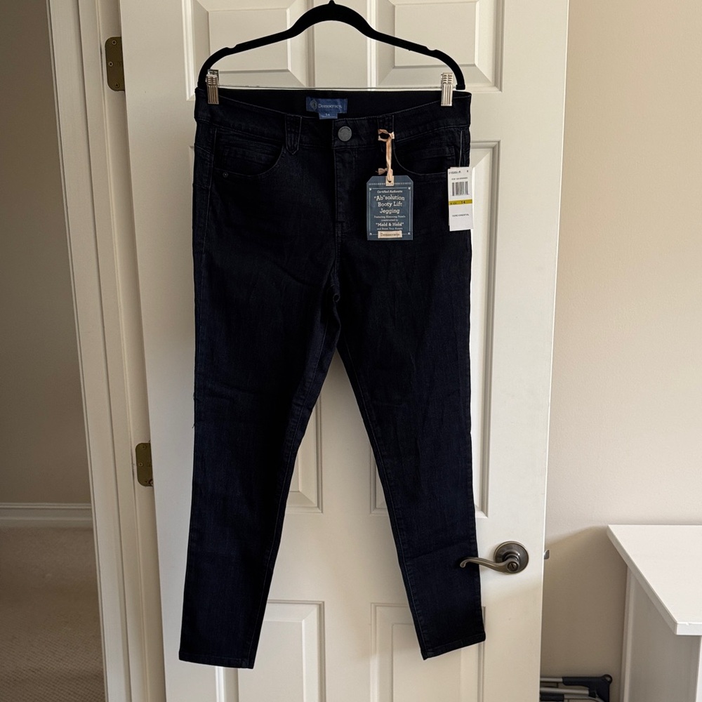 Democracy Midnight Blue Jeans NWT